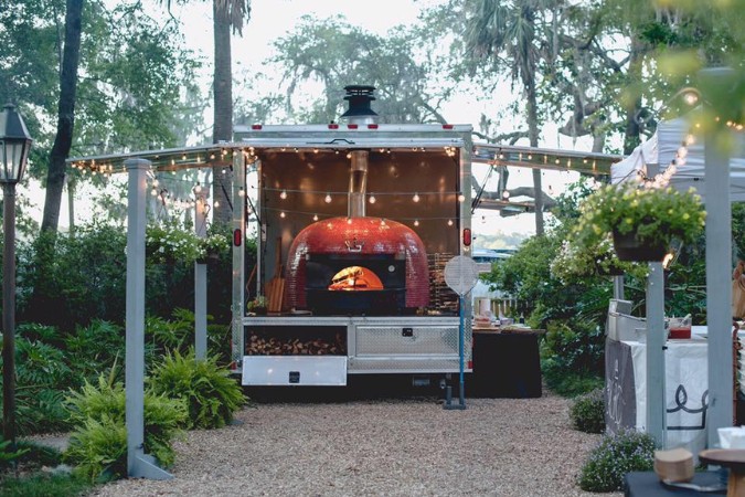 Big Bon is a restaurant that is using marra forni commercial pizza oven image
